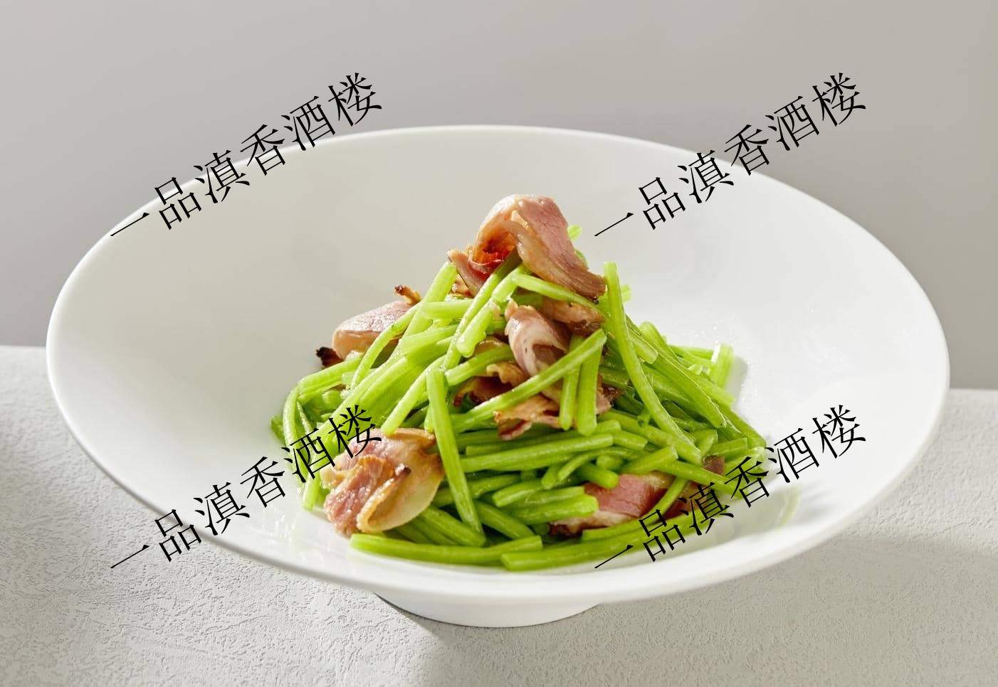 昭通腊肉炒蒿子秆